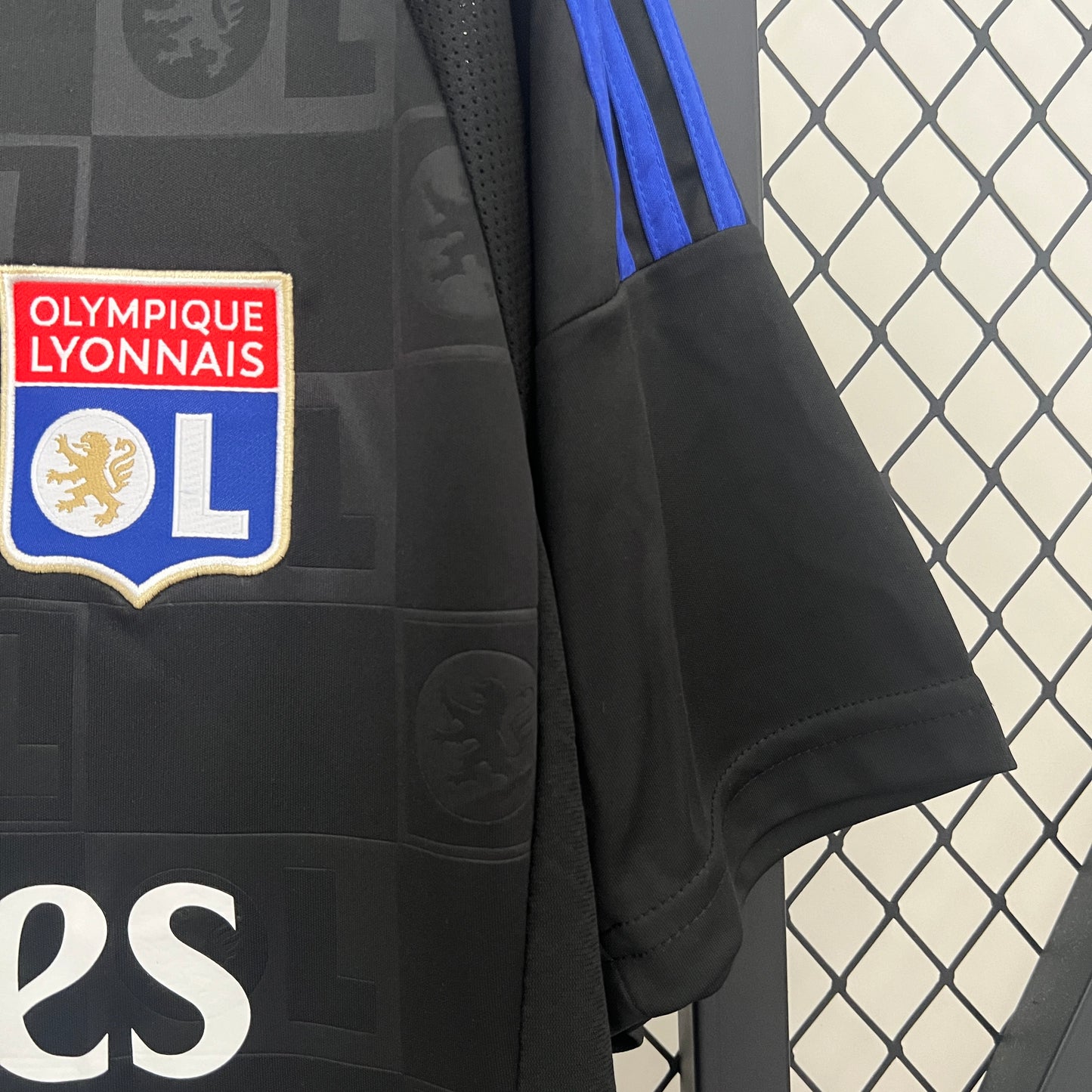 24/25 Lyon away